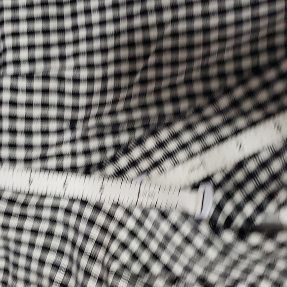 Who what wear, high waist short, size   2, colors black and white - Picture 10 of 11